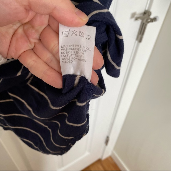 Chaser. Blue and white striped red with open back. - Picture 3 of 7